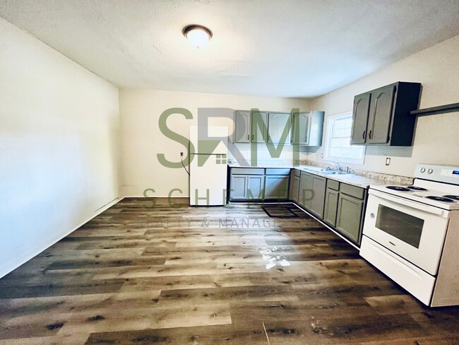 Building Photo - 2 Bedroom house in West Louisville- Section 8 accepted