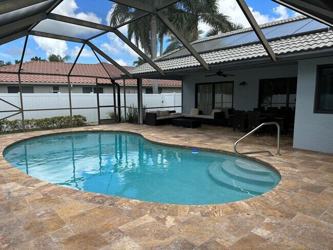 Building Photo - 22421 Ensenada Way