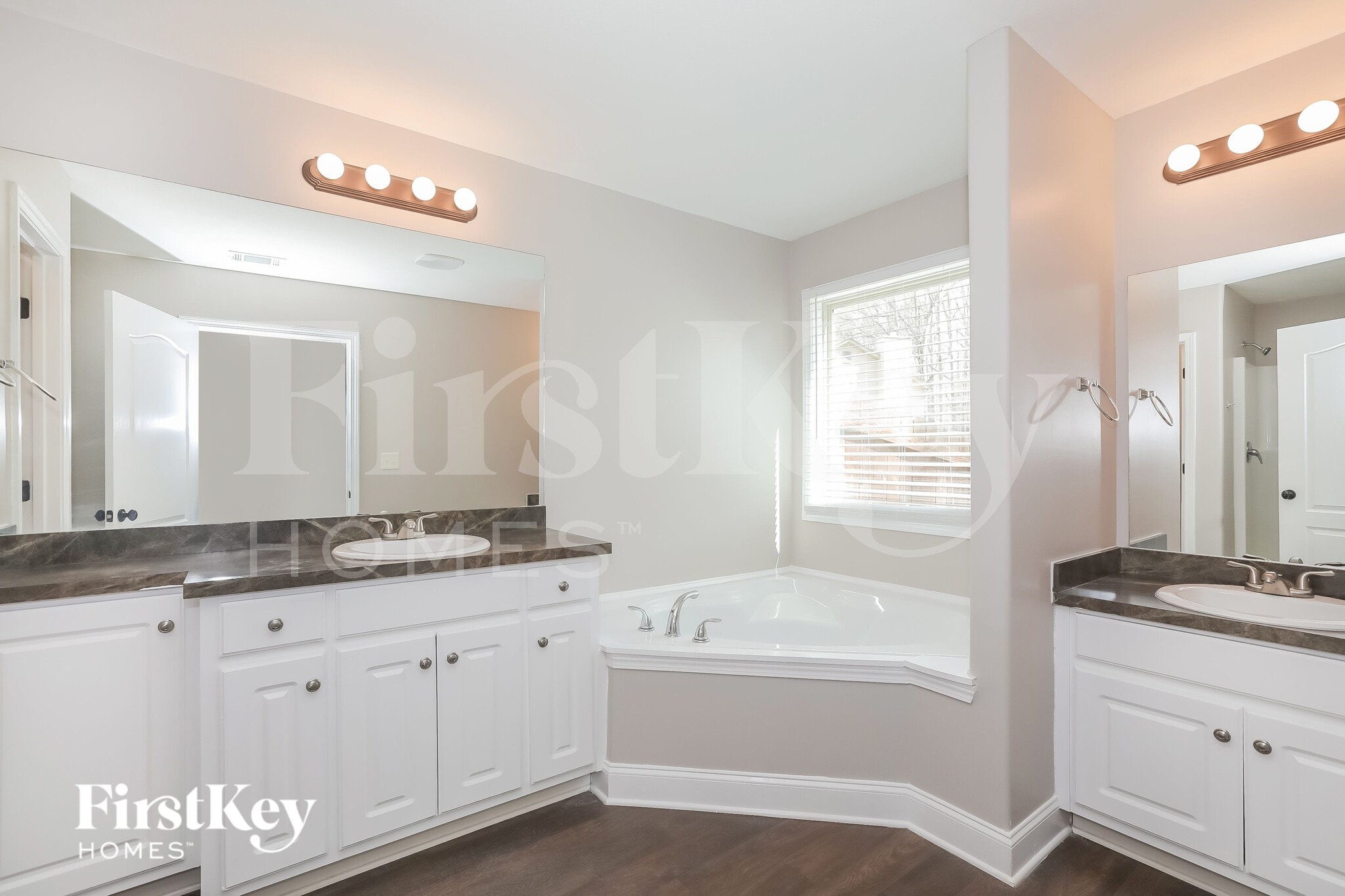 Building Photo - 1537 Cedar Creek Dr