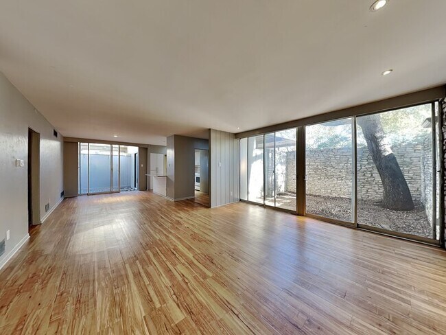 Building Photo - 4500 Westridge Ave