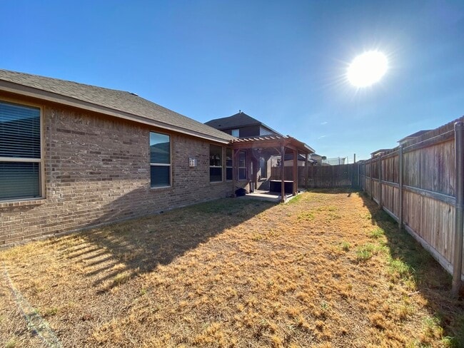 Building Photo - 7021 Spade Ranch Rd