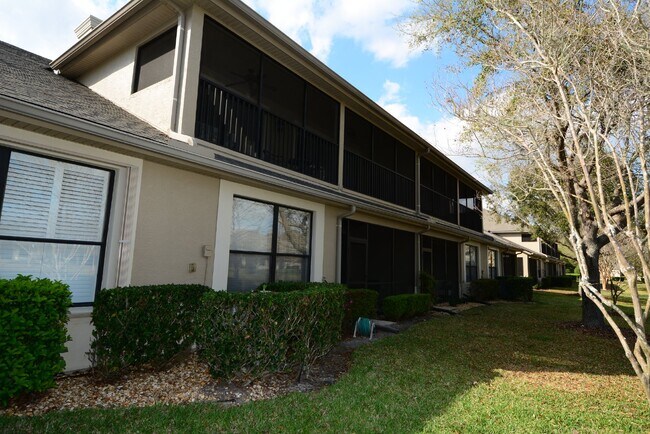 Building Photo - Furnished townhome! Located in Plantation ...
