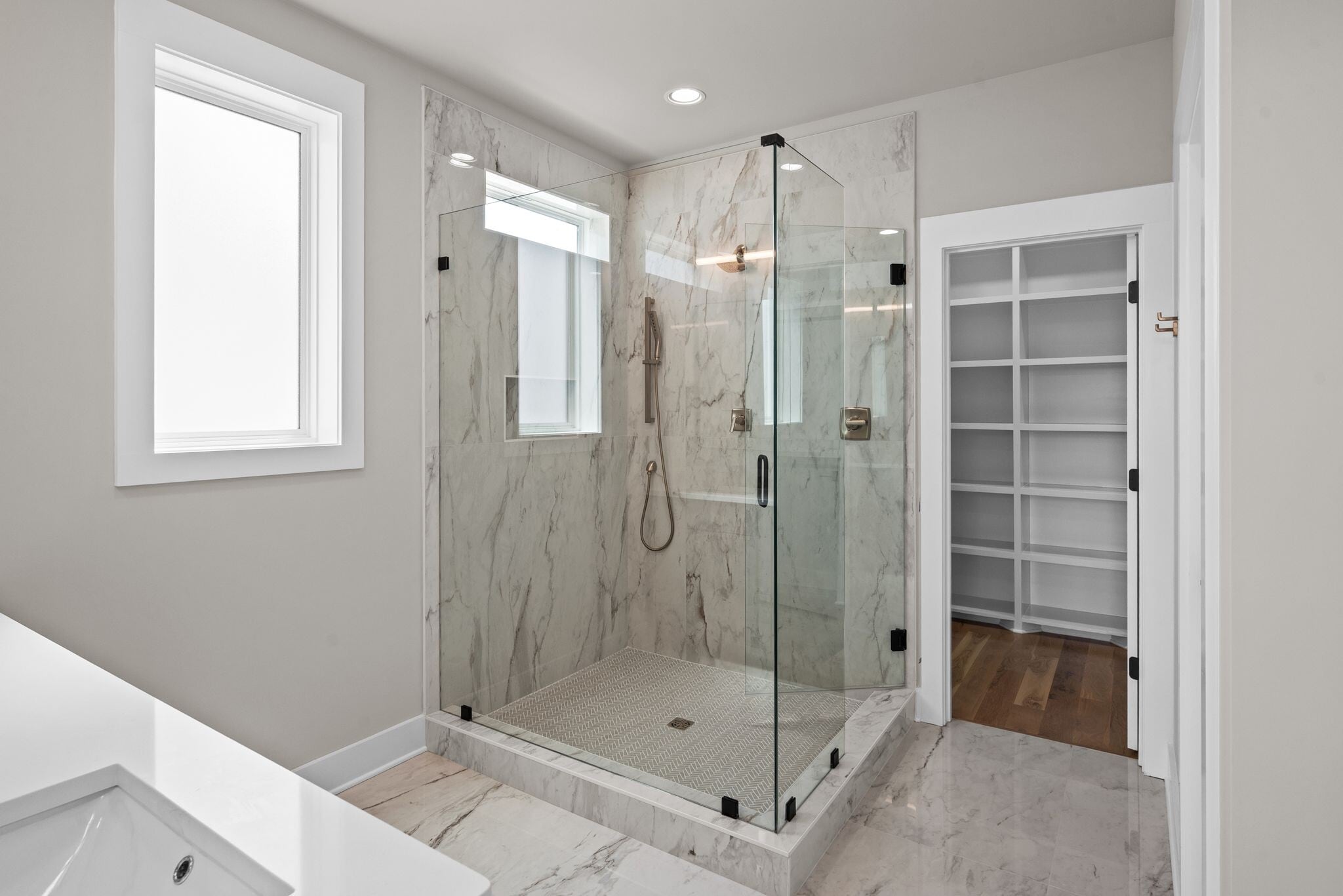 Building Photo - 2521 W Heiman St