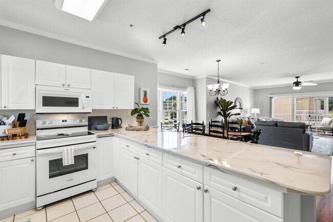 Building Photo - 4877 Dahlia Ct