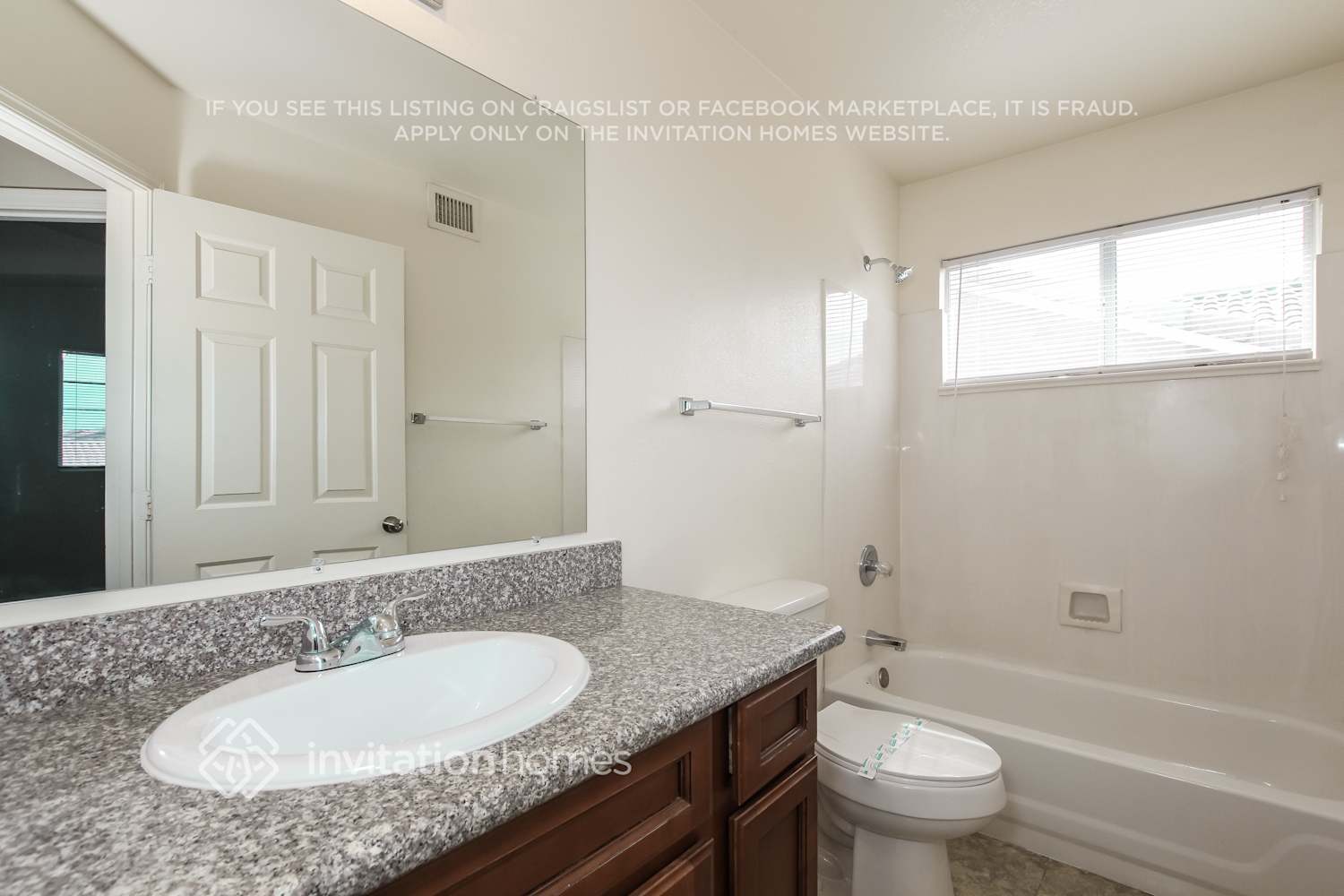 Building Photo - 15923 N 89th Ave