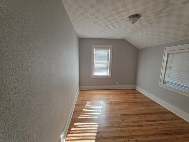 Building Photo - 4212 France Ave S