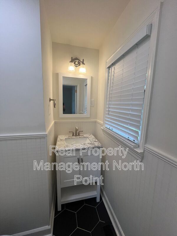 Building Photo - 1314 Nalley Cir
