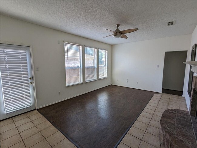 Building Photo - 6367 Stonewater Bend Trail