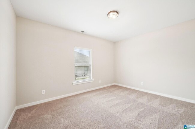 Building Photo - 460 Troubadour Ln