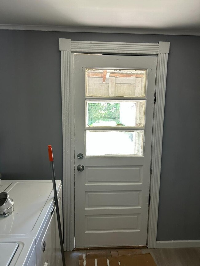 Building Photo - 24 Burdick Ave