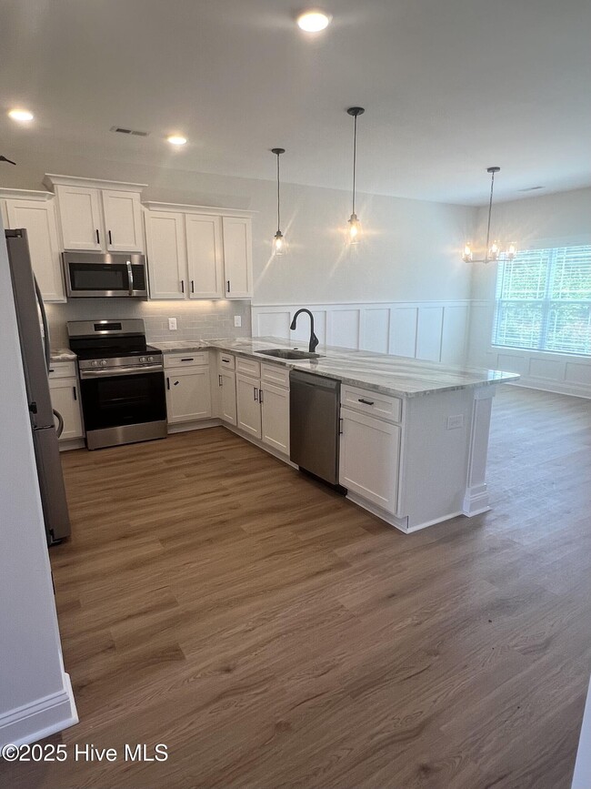 Building Photo - 4507 Laurel Rdg Dr