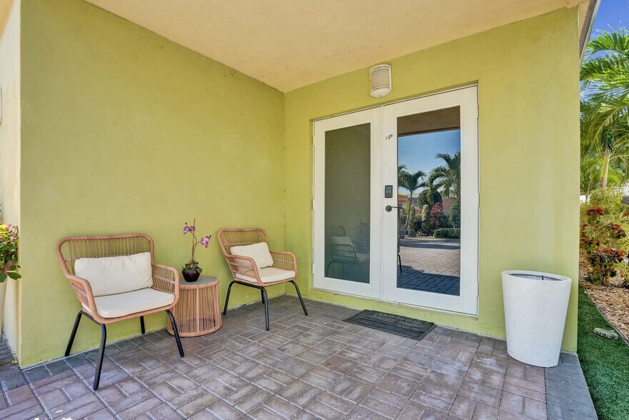 Building Photo - 905 N Federal Hwy