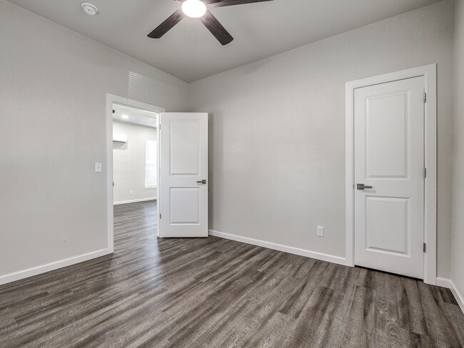 Building Photo - 146 N Donald Ave