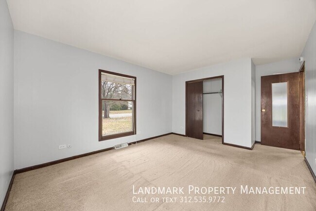 Building Photo - 654 Cambridge Ave