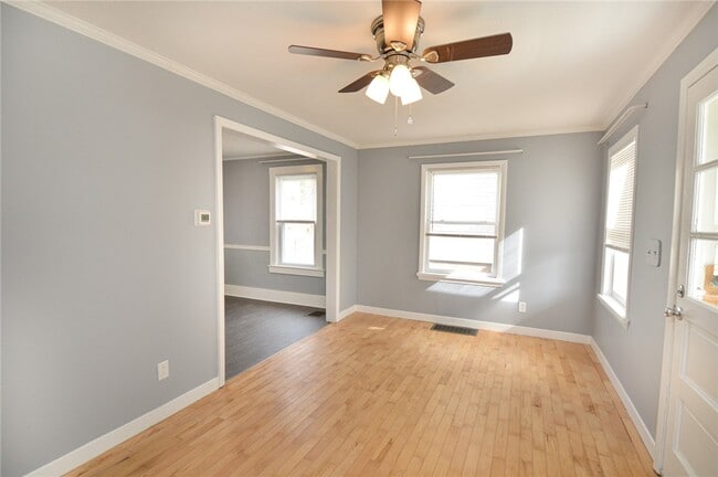 Building Photo - 144 Parce Ave