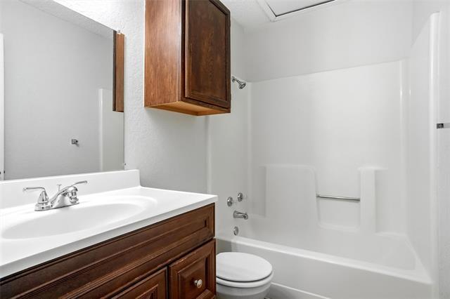 Building Photo - 701 Wolftrap Dr