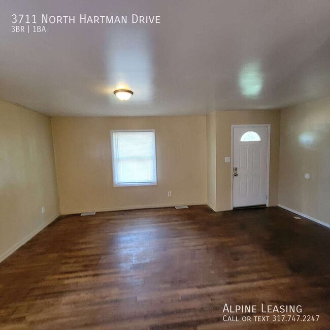 Primary Photo - 3711 N Hartman Dr