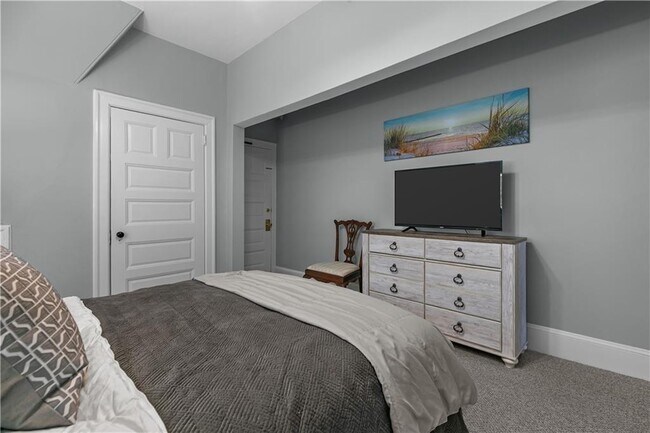 Building Photo - 434 Bellevue Ave