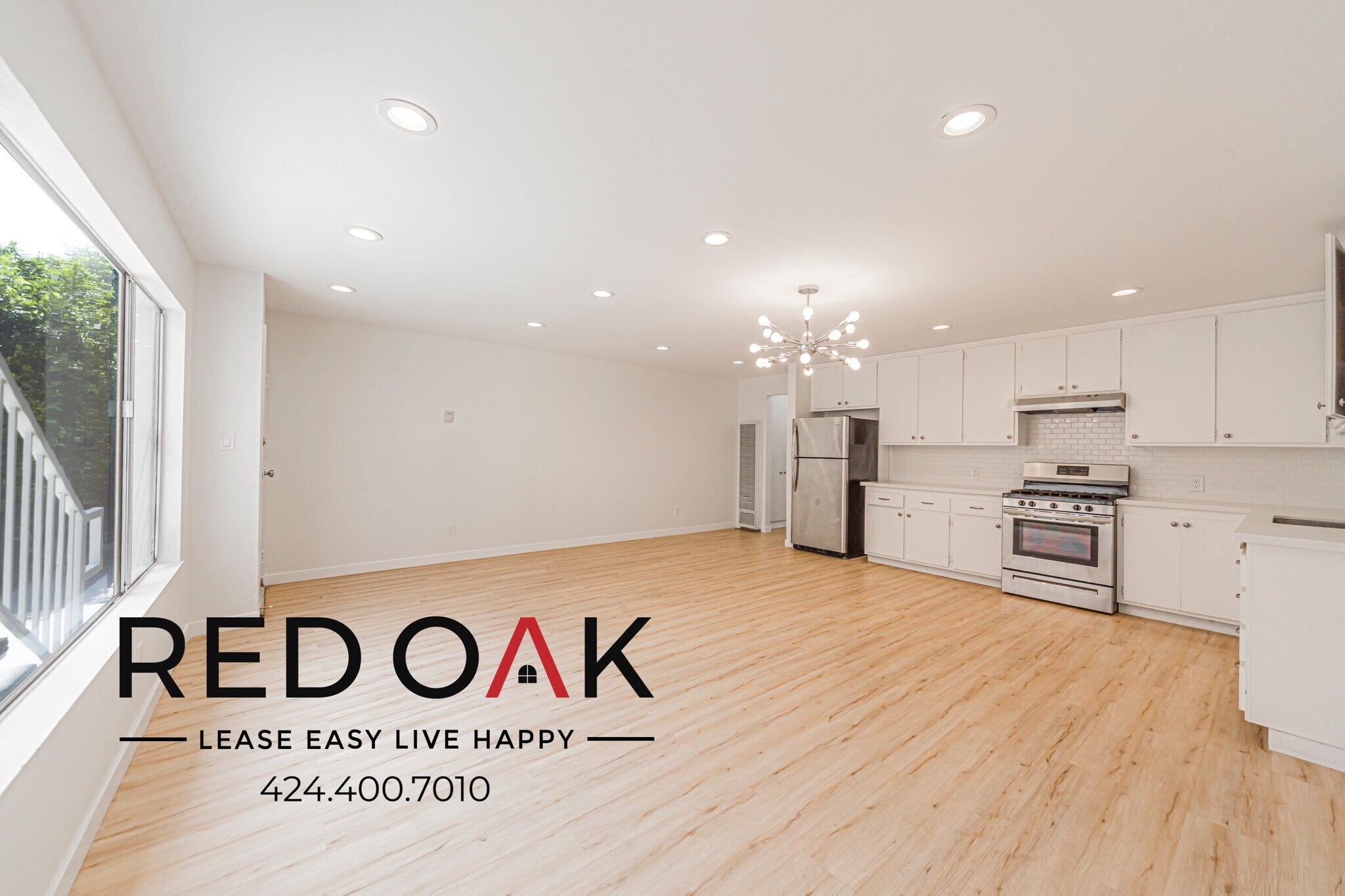 Building Photo - 4815 St Charles Pl