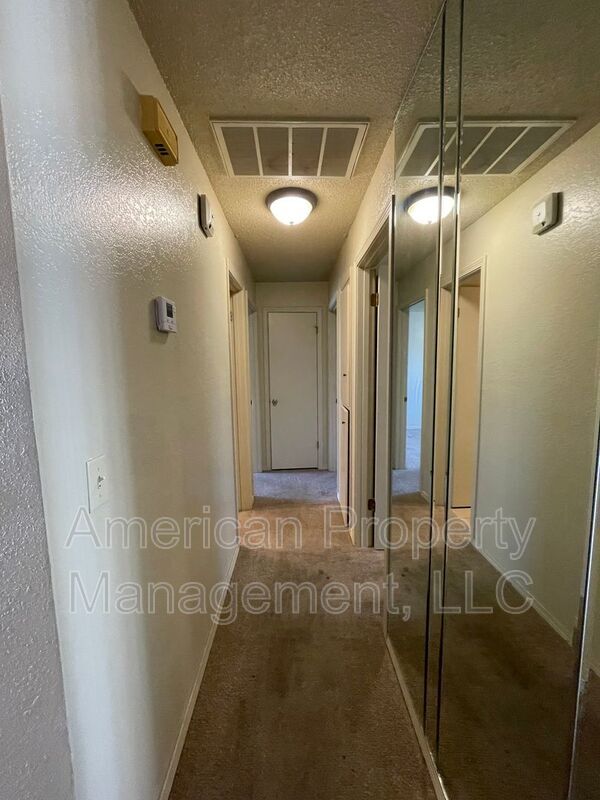 Building Photo - 13240 E 29th Pl