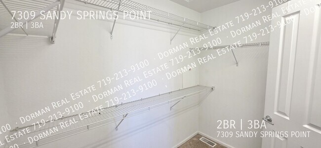 Building Photo - 7309 Sandy Springs Point