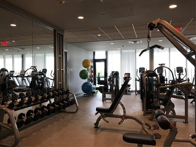 Building Photo - 5300 Paseo Blvd