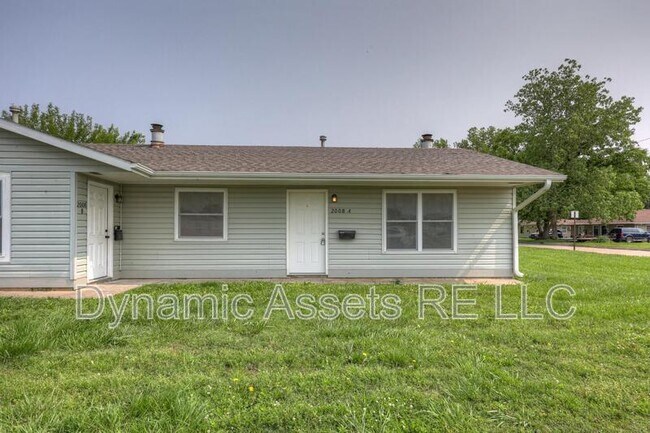 Building Photo - 2008 John F Kennedy St