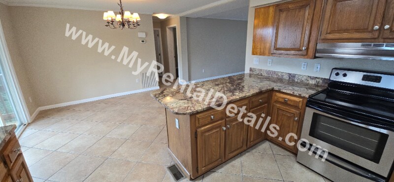 Building Photo - 11 Wayside Rd