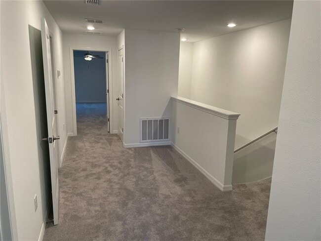 Building Photo - 8245 Crescent Oaks Dr