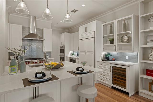 Building Photo - 2800 Lakeside Pkwy