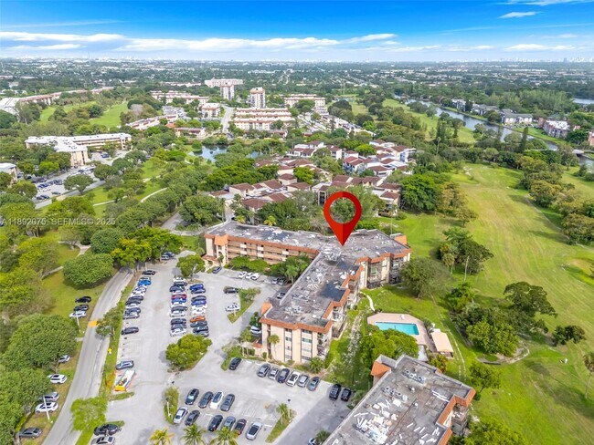 Building Photo - 6100 S Falls Cir Dr