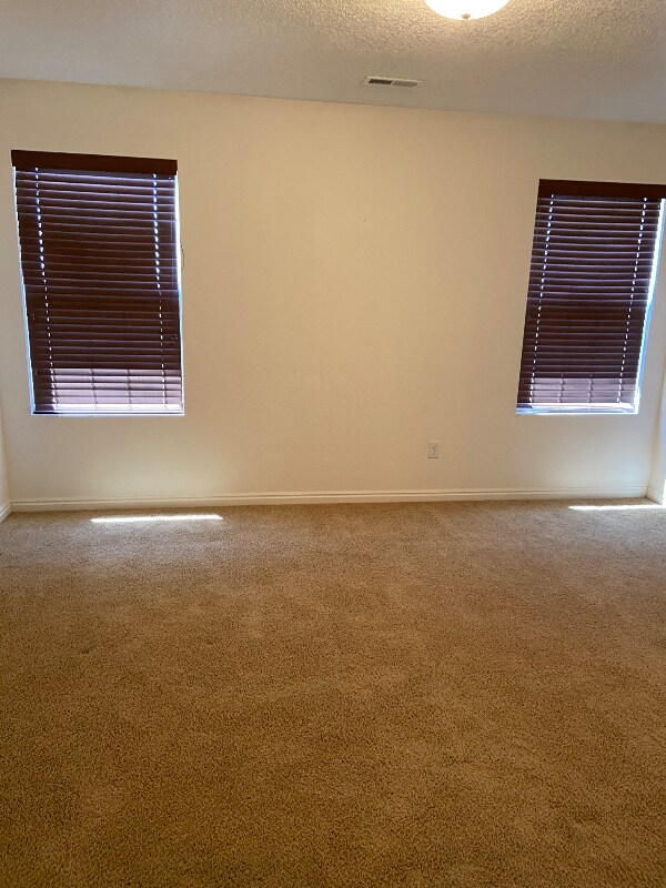 Building Photo - 1349 2910 N