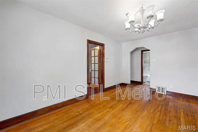 Building Photo - 5212 Fletcher St