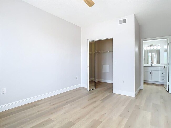 Building Photo - 5560 Metrowest Blvd