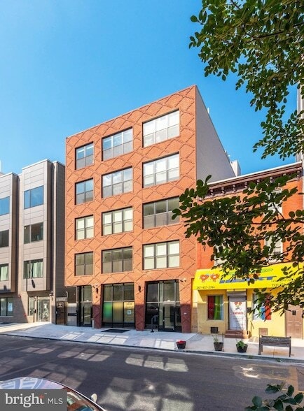 Building Photo - 1533 Ridge Ave