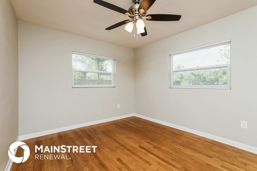 Building Photo - 6908 Ambassador Dr