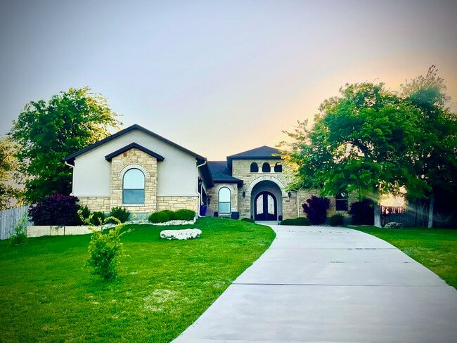 Primary Photo - 1007 Vista View Ct