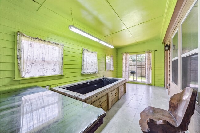 Building Photo - 3530 Barkers Crossing Ave