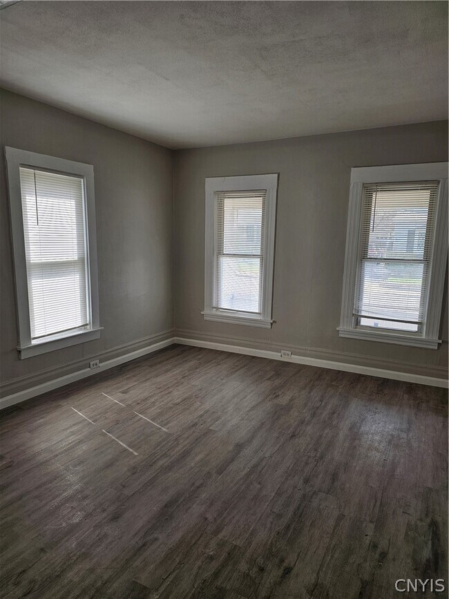 Building Photo - 111 Abell Ave