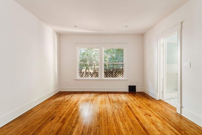 Building Photo - 2170 W 24th St