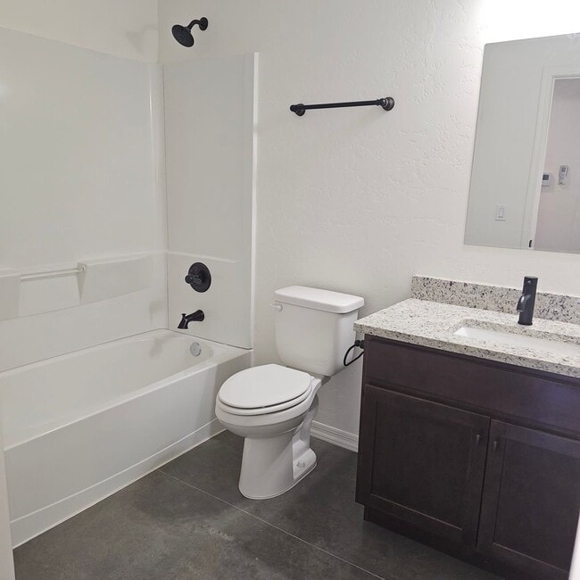 Building Photo - Brand New Patio Home