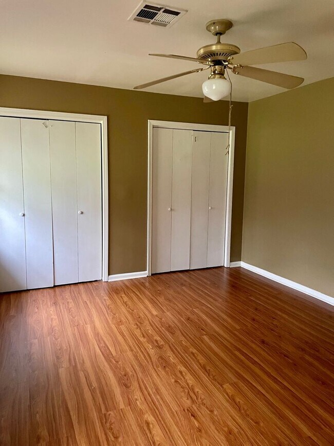 Building Photo - 3 Bed, 2 Bath Home in Prattville!