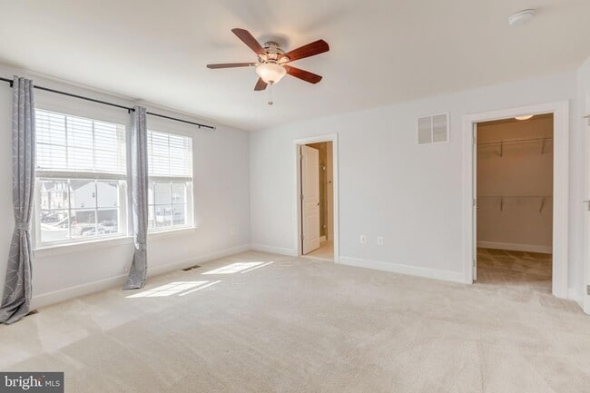 Building Photo - 6266 Summit Point Ct
