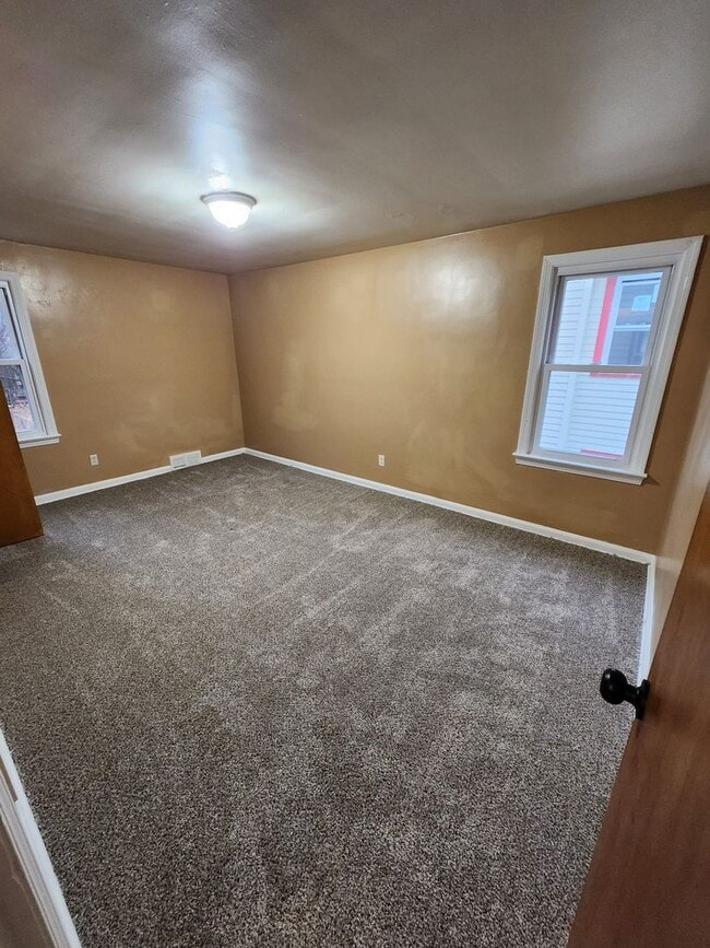 Building Photo - 2005 Hilton Rd