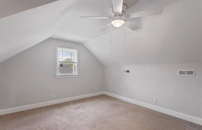 Building Photo - 326 S 20th Ave