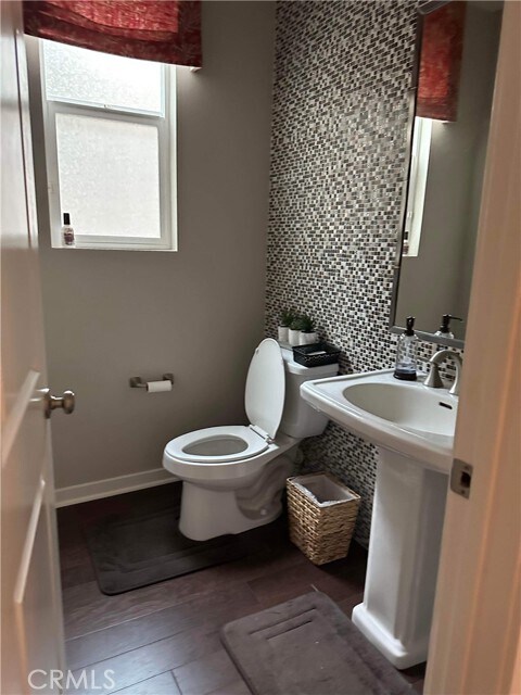 Building Photo - 8806 Banyan