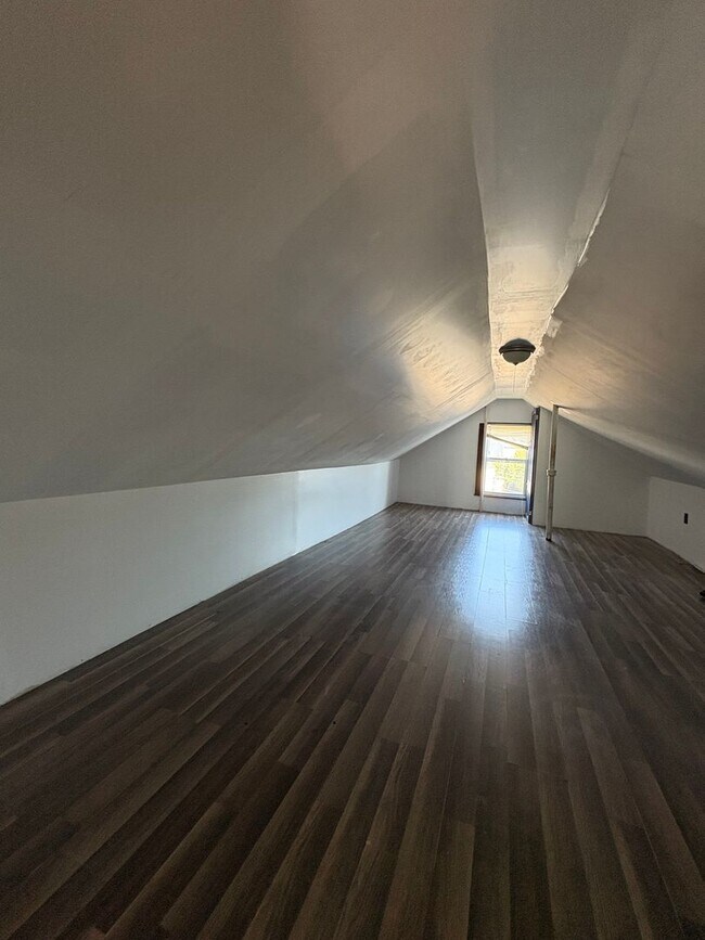 Building Photo - 26 Abbott St