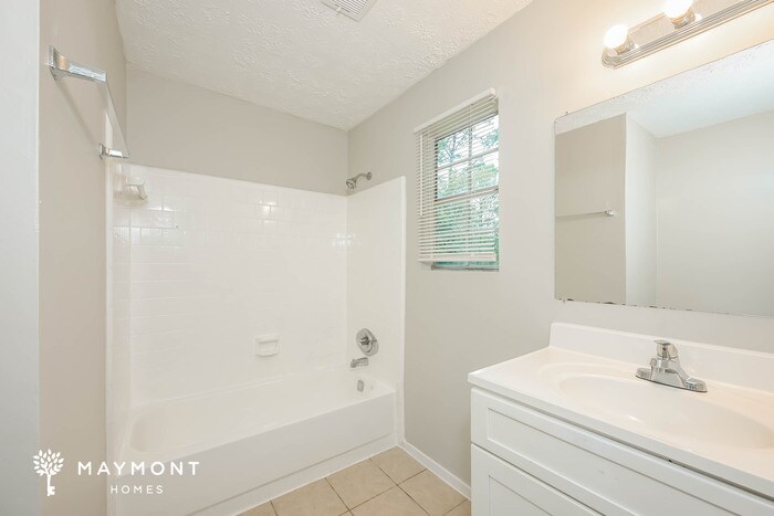 Building Photo - 4602 Garden Hills Dr