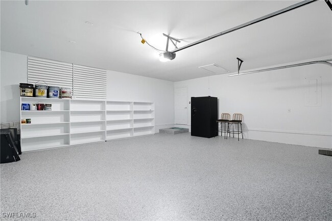 Building Photo - 155 Old Tamiami Trail