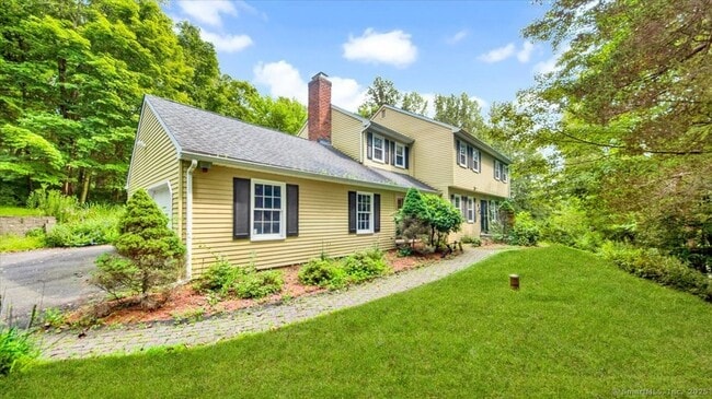 Primary Photo - 35 Highpoint Rd